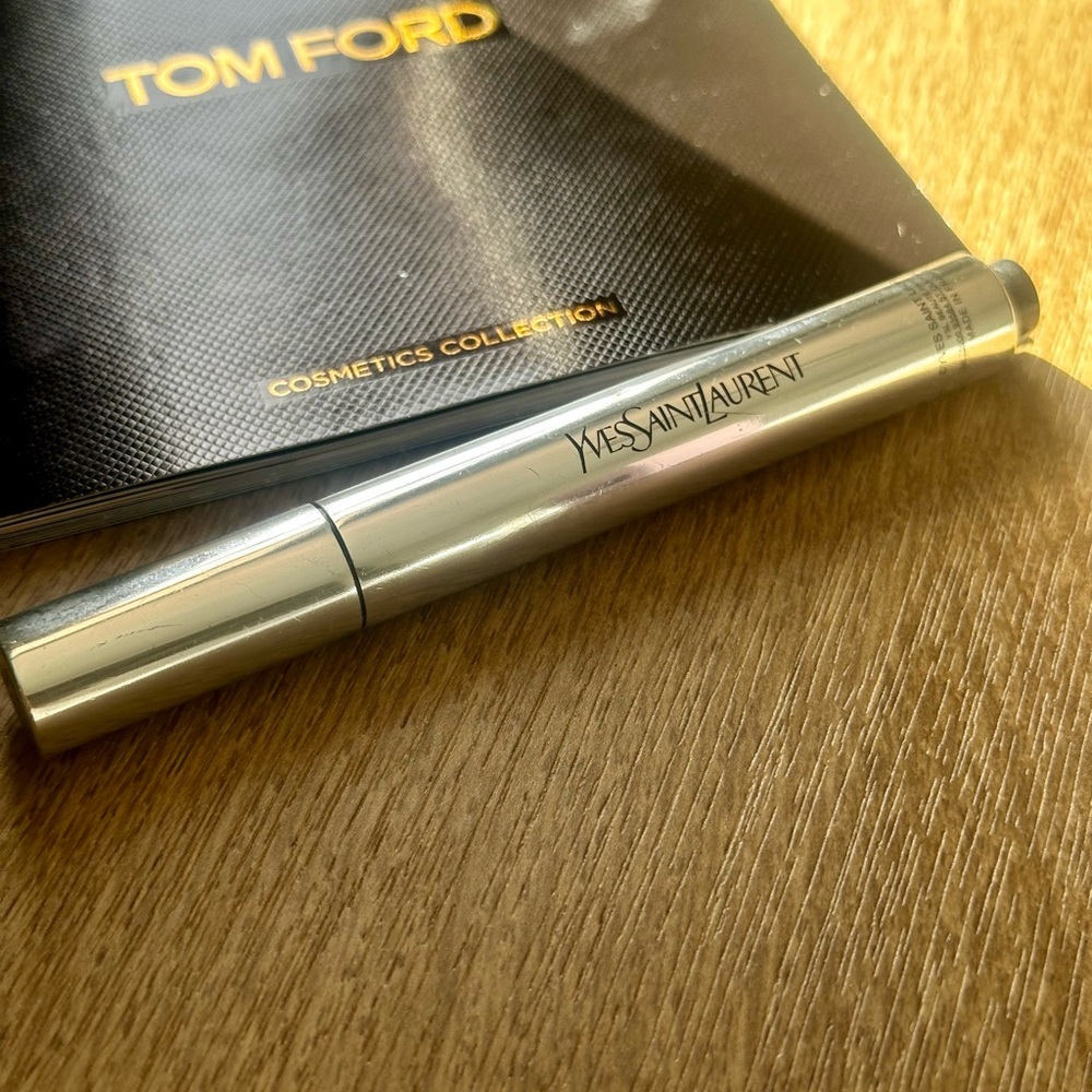 YSL white eclat- Illuminator